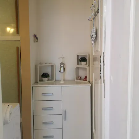 Volosko - 50m To The Sea Apartman *